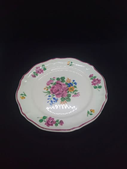 4 petites assiettes anciennes VENDU