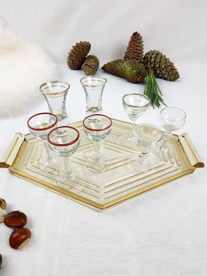 Collection de petits verres à apéritif ou digestif