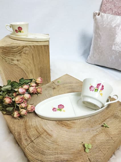 Duo de tasses à café avec soucoupe motif rose