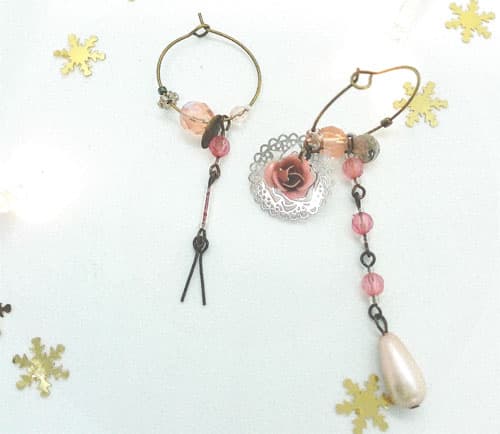 Boucles d'oreilles asymétriques vintage - Pétales de Rose