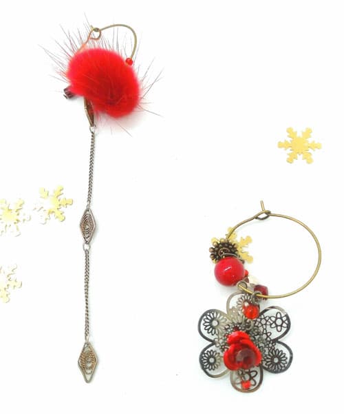 Boucles d'oreilles asymétriques vintage - Pompon VENDU