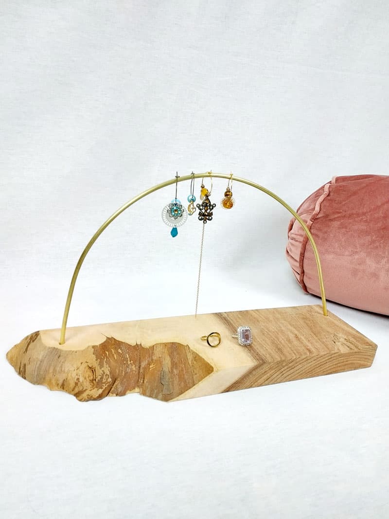 Grand porte boucles d'oreilles - Orme et laiton