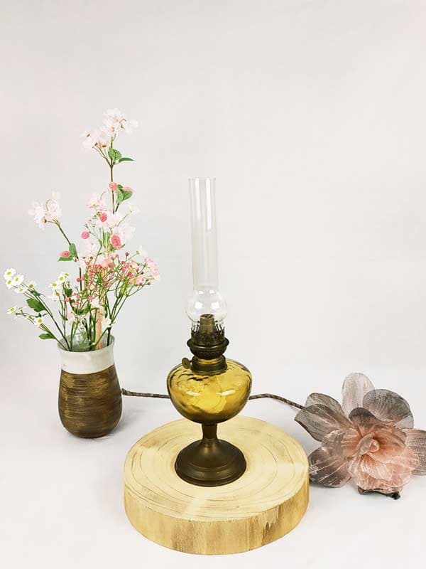 Lampe à pétrole laiton et ambre VENDU