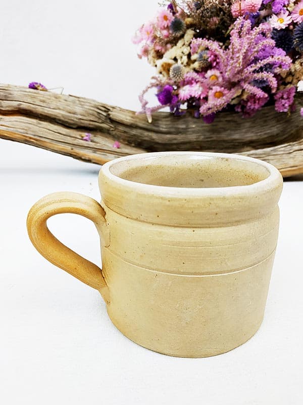 Pot avec anse en grès beige