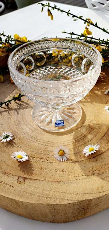 Coupe ancienne en cristal Bourdon sur pied