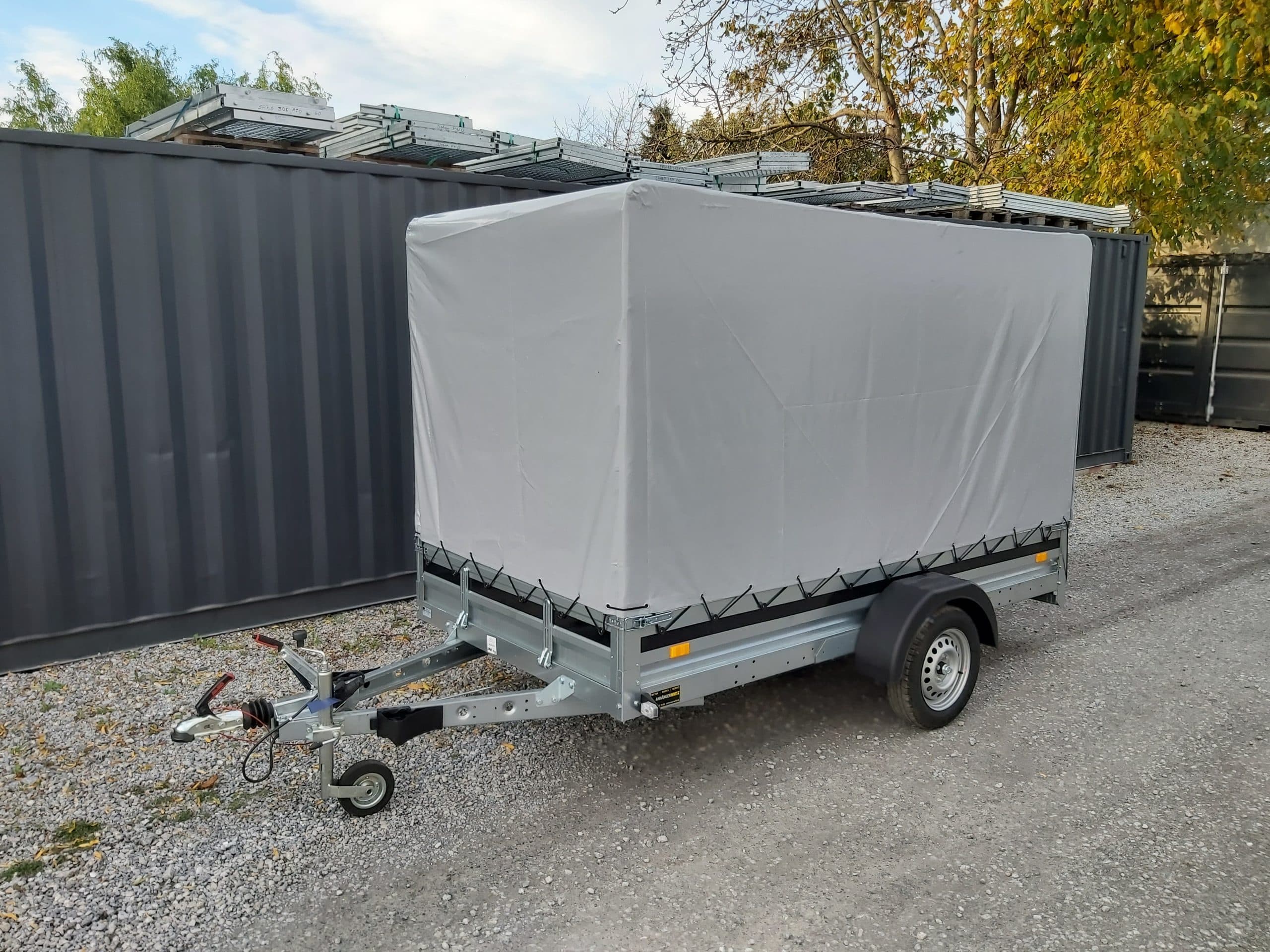 Rimorchio auto MARTZ Premium+ Trailstar 295x150x35 cm con telone alto 170 cm, 1500 kg, offerta primavera