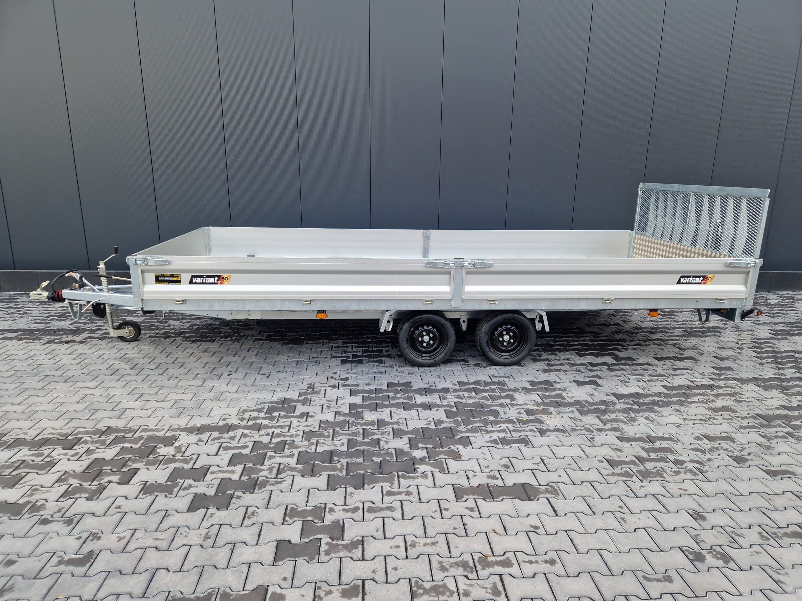 Variant trasportatore per macchine 3552 UX Maxi Load 520x210x30 cm, tandem, sospensione a balestra parabolica, LED, 3500 kg