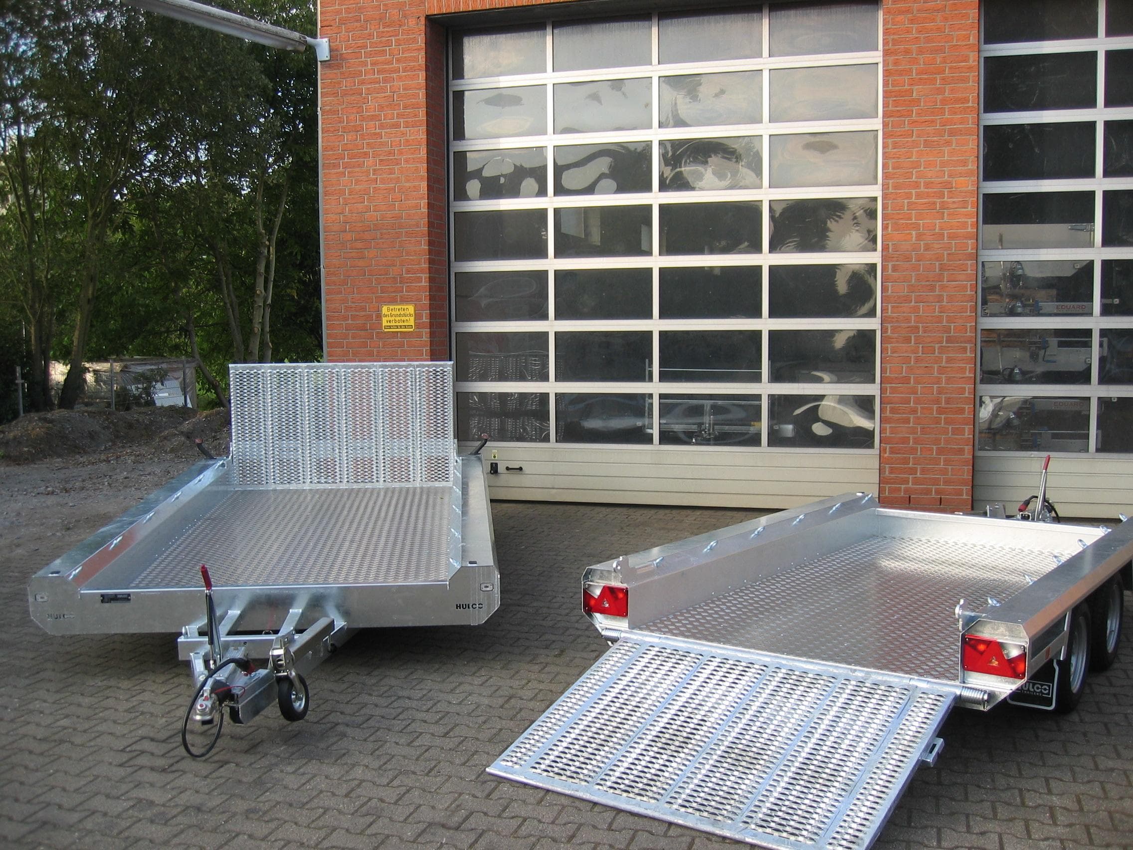 HULCO TERRAX, pianale in alluminio, 294x150x27 cm, rampa posteriore 100 cm, 3000 kg