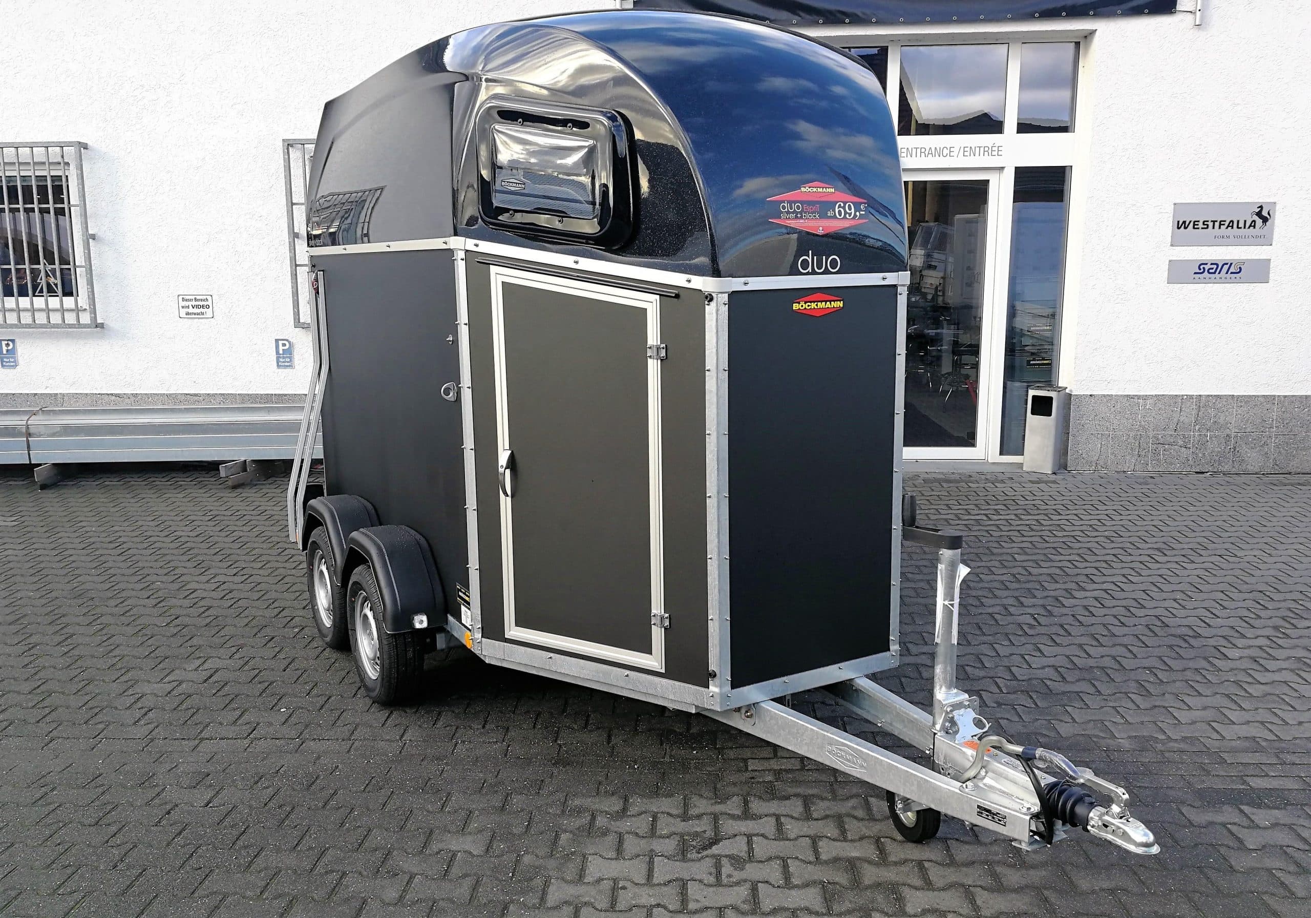 Rimorchio per cavalli Böckmann DUO Esprit silver black, cupola nera, modello 2026, 2400 kg