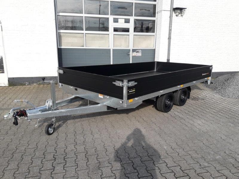 Saris PL406 204 2700 2, 406x204x35 cm, Black Edition, illuminazione LED, 13" (XL), 2700 kg, con prima immatricolazione