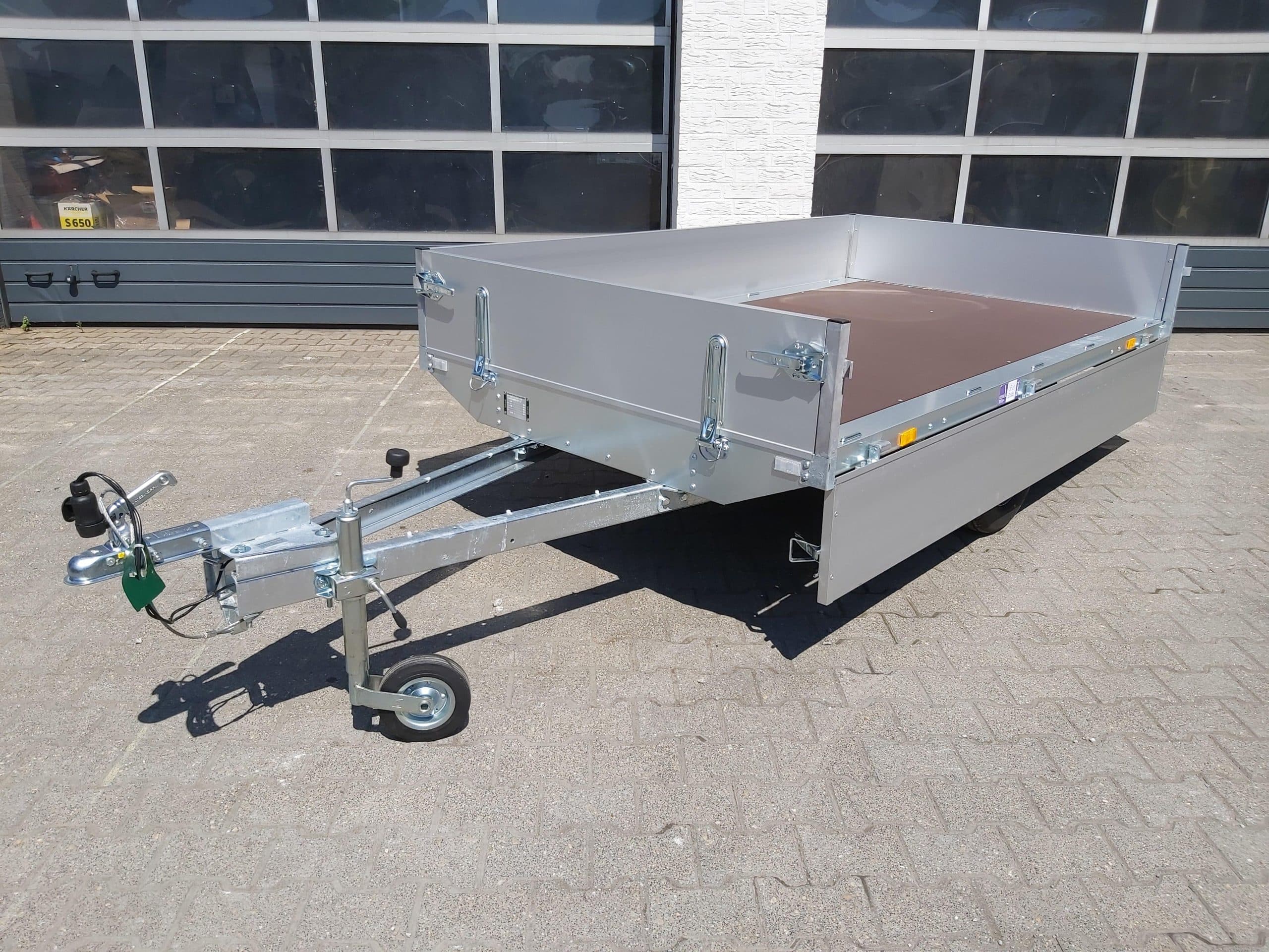 Rimorchio pianale alto light 2014 UE 200x145x30 cm, altezza piano 56 cm (XS), 750 kg, offerta di aprile