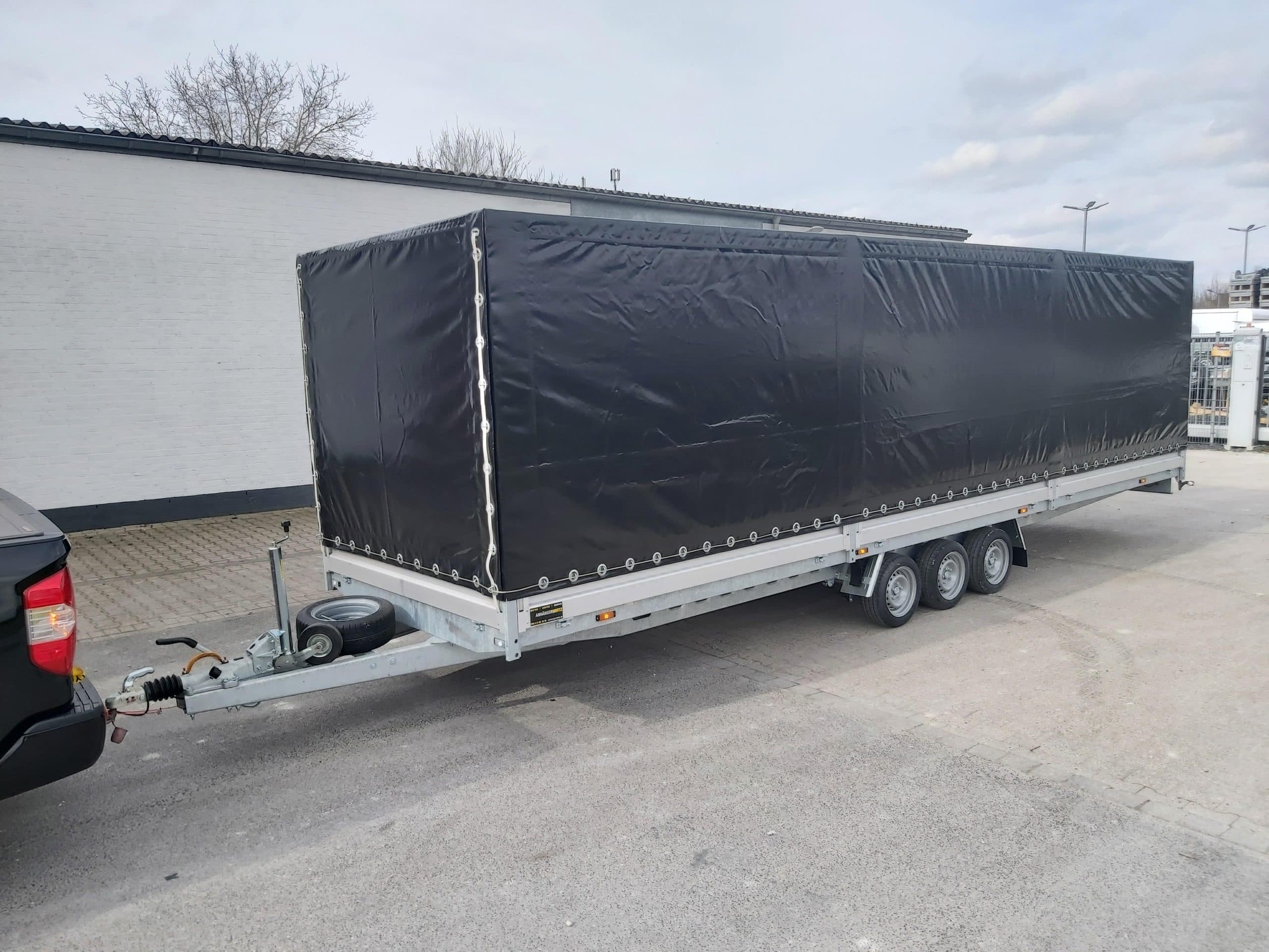 Cartrailer Mototent 800x210x195 cm con telone alto nero, tridem, 13", altezza piano 72 cm, 100 km/h, 3500 kg