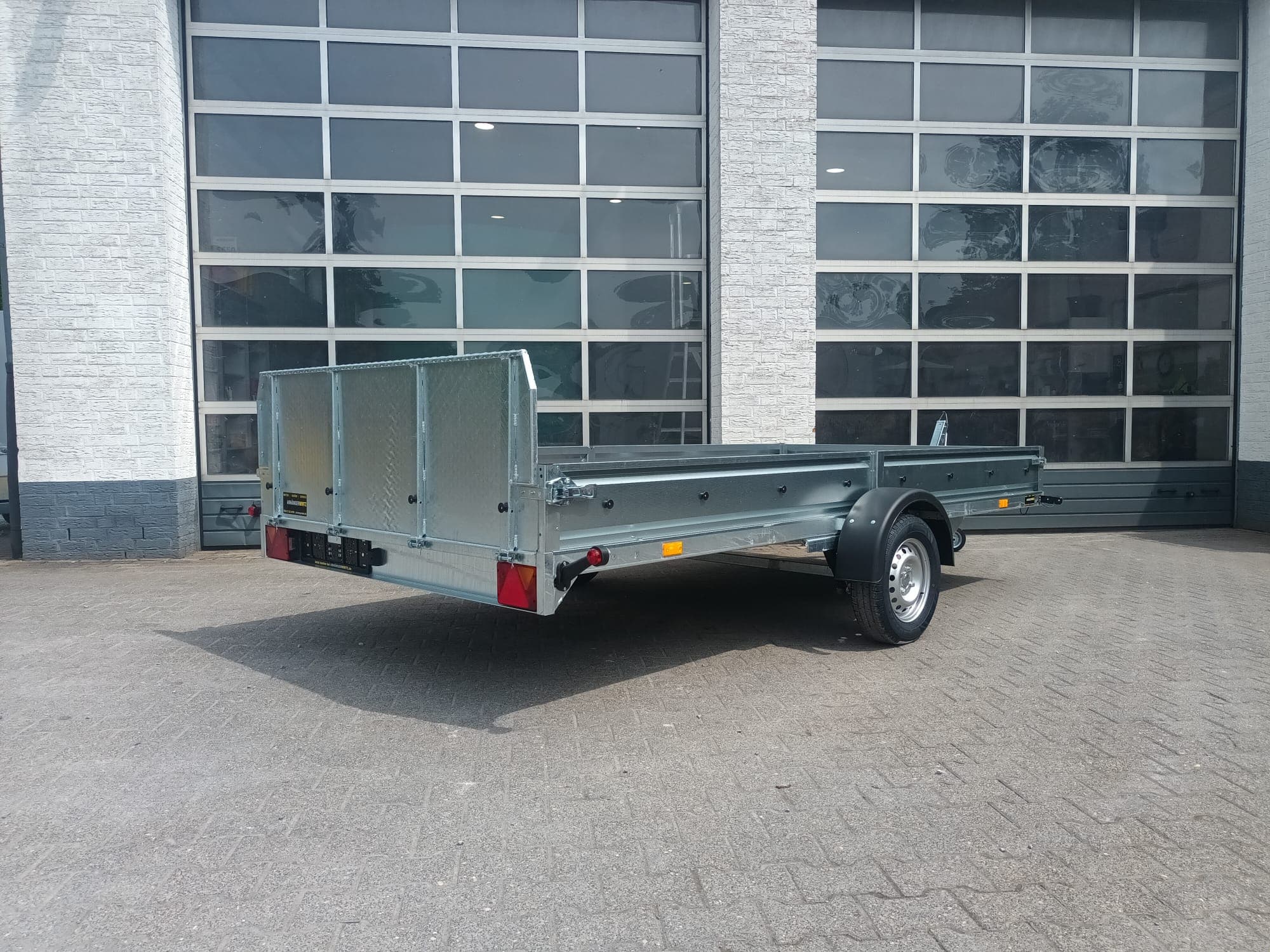 Trasportatore universale per piccoli veicoli Multi XL easyload Uni N7 ribaltabile con sospensione a balestra, 100 km/h, 750 kg
