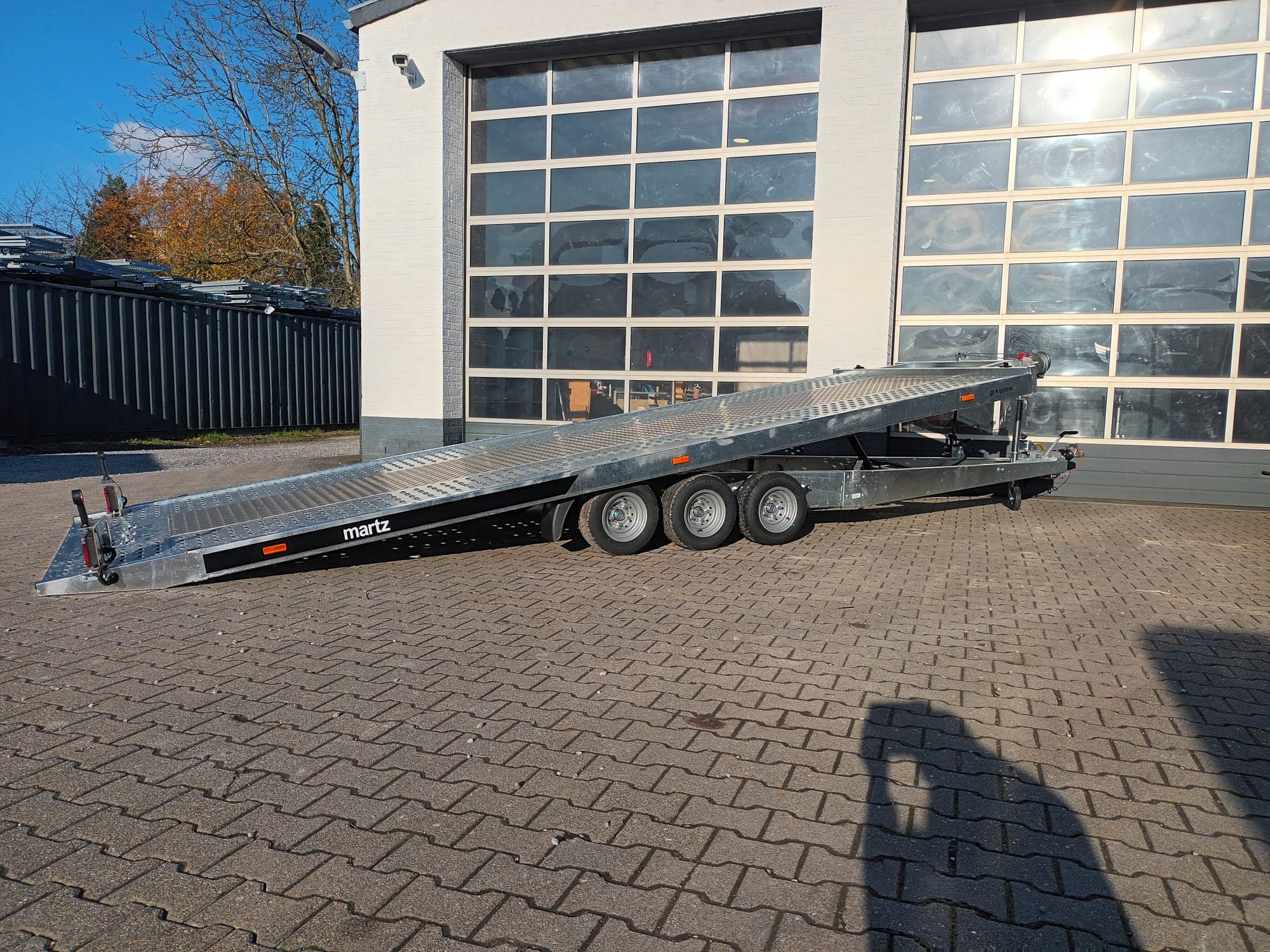 Martz Cartrailer GT KIPP 580/3 3,5T 580x215 cm, Lohr, acciaio e alluminio, tridem 10", 3500 kg, 100 km/h