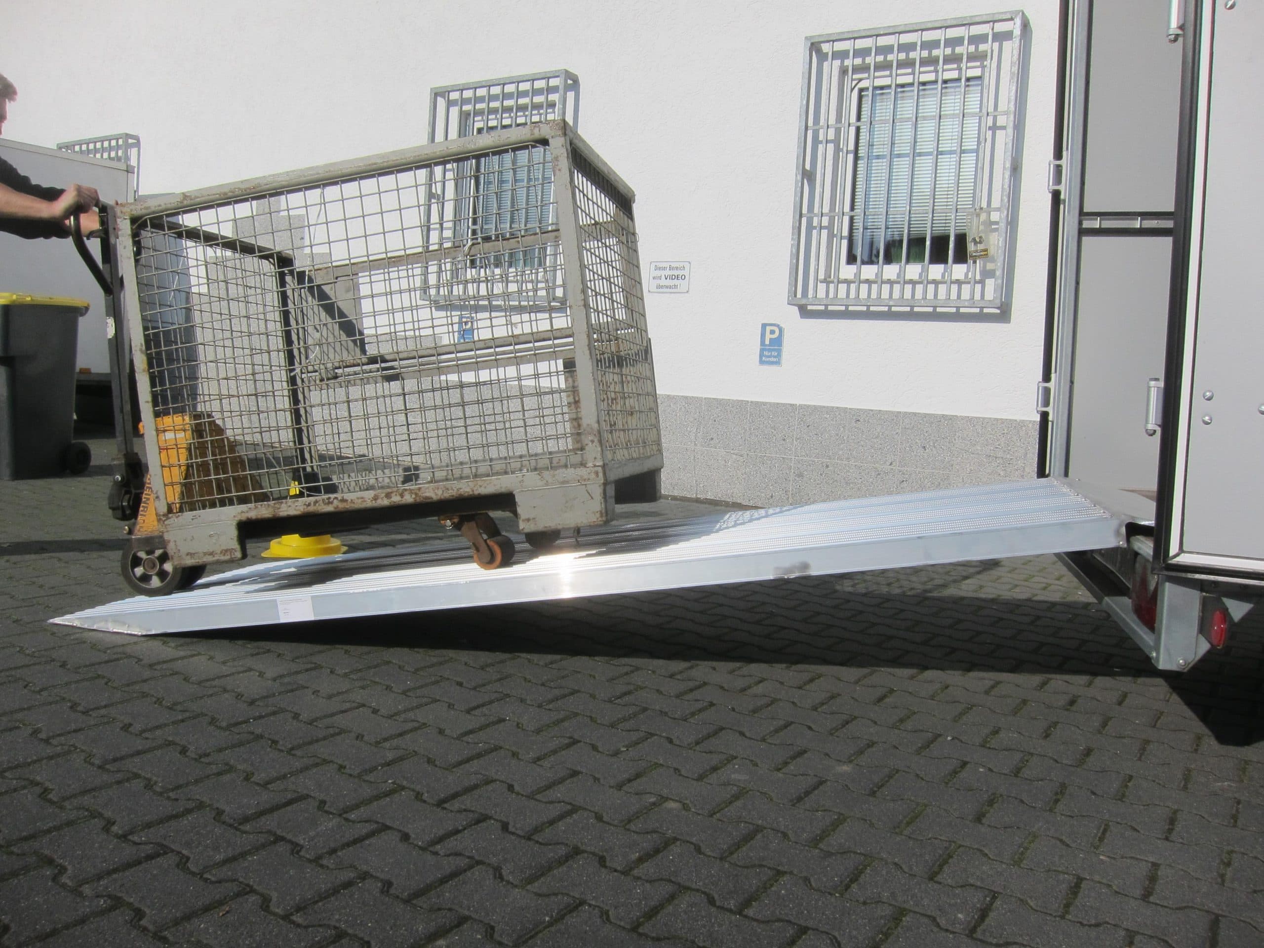 Rampa di carico in alluminio tipo SL rigida, 3 m di lunghezza, 1 m di larghezza, portata fino a 600 kg