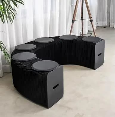 6 sièges en un seul tabouret pliable (42x31 cms) : l'astuce écologique pour un ultime gain de place que vous devez connaître - 6 people-black