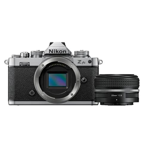 Nikon Z fc Silver/Black + NIKKOR Z 28 mm f/2,8 Special Edition