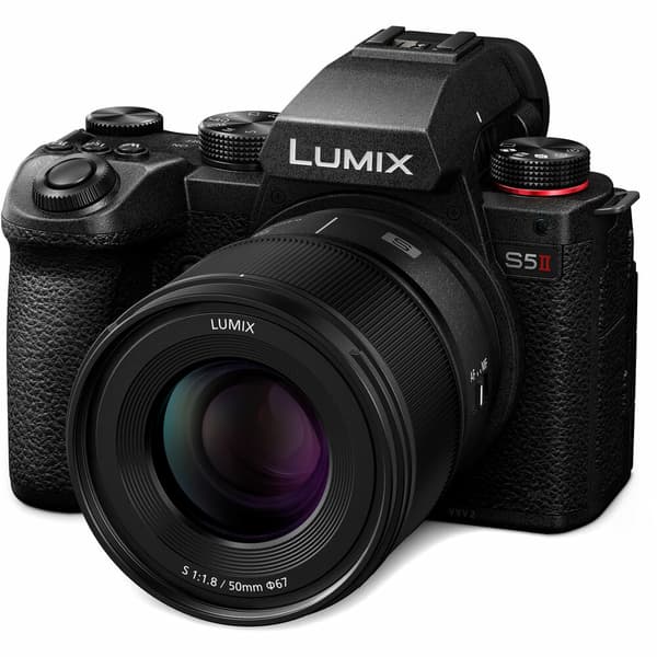 Panasonic Lumix DC-S5 II + Lumix S 50 mm F/1.8