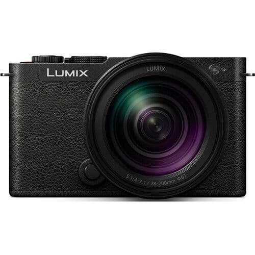 Panasonic Lumix DC-S9 (Black) + Lumix S 28–200 mm f/4–7.1 Makro OIS