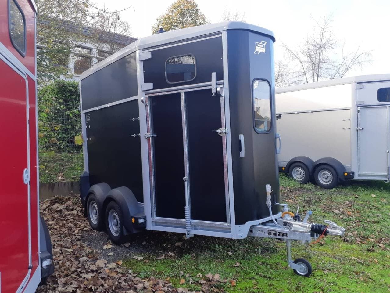 Van para caballos Ifor Williams HB 506 Comfort – 2 plazas