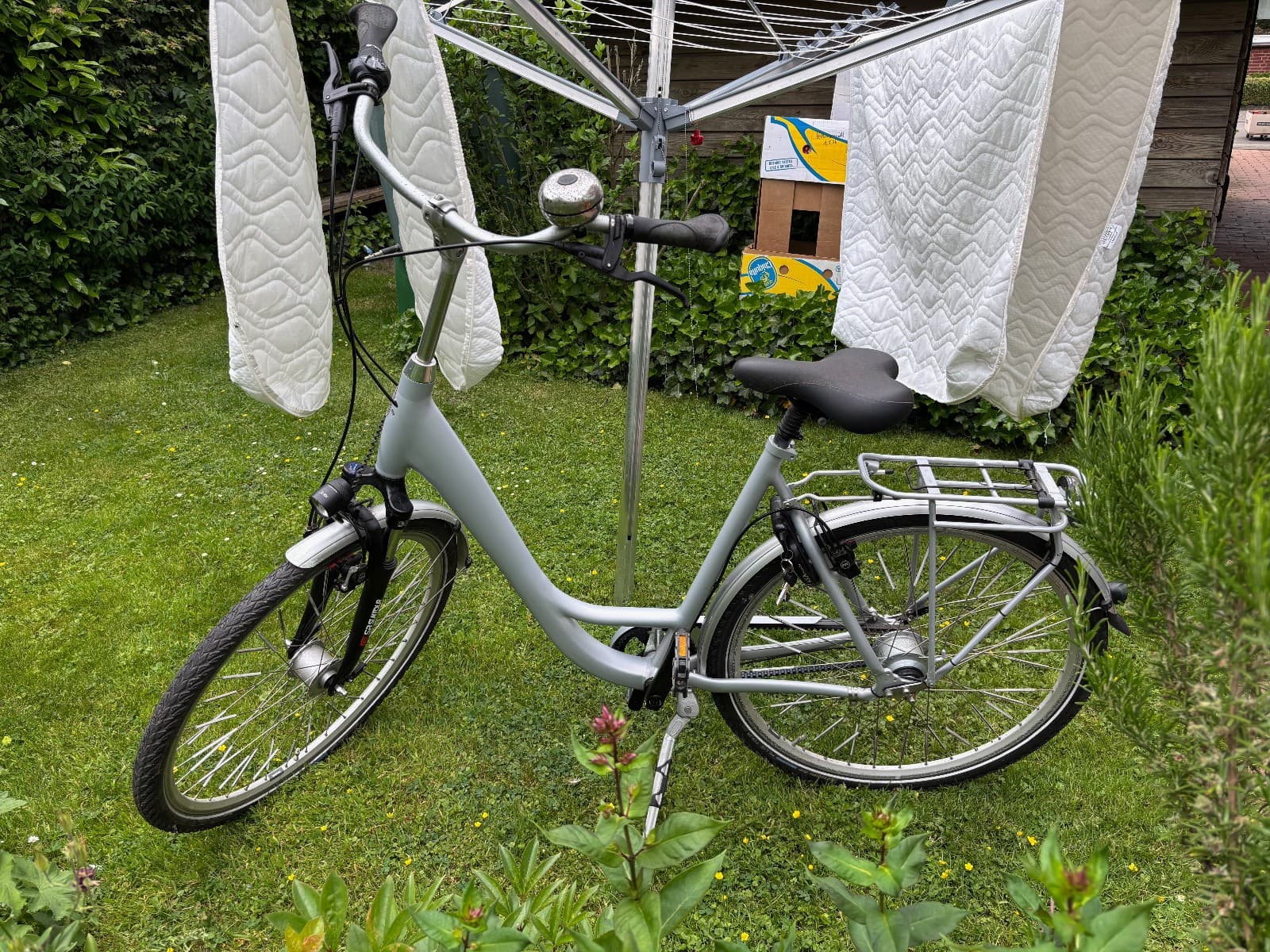 Fahrrad,  handgefertigt aus der WMF-Manufaktur in Schermbeck