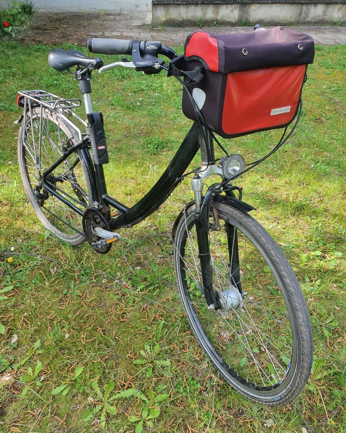 Hochwertiges Damen-Trekkingrad 28 Zoll | 24-G Sh | Top Zustand + ABUS Faltschl.