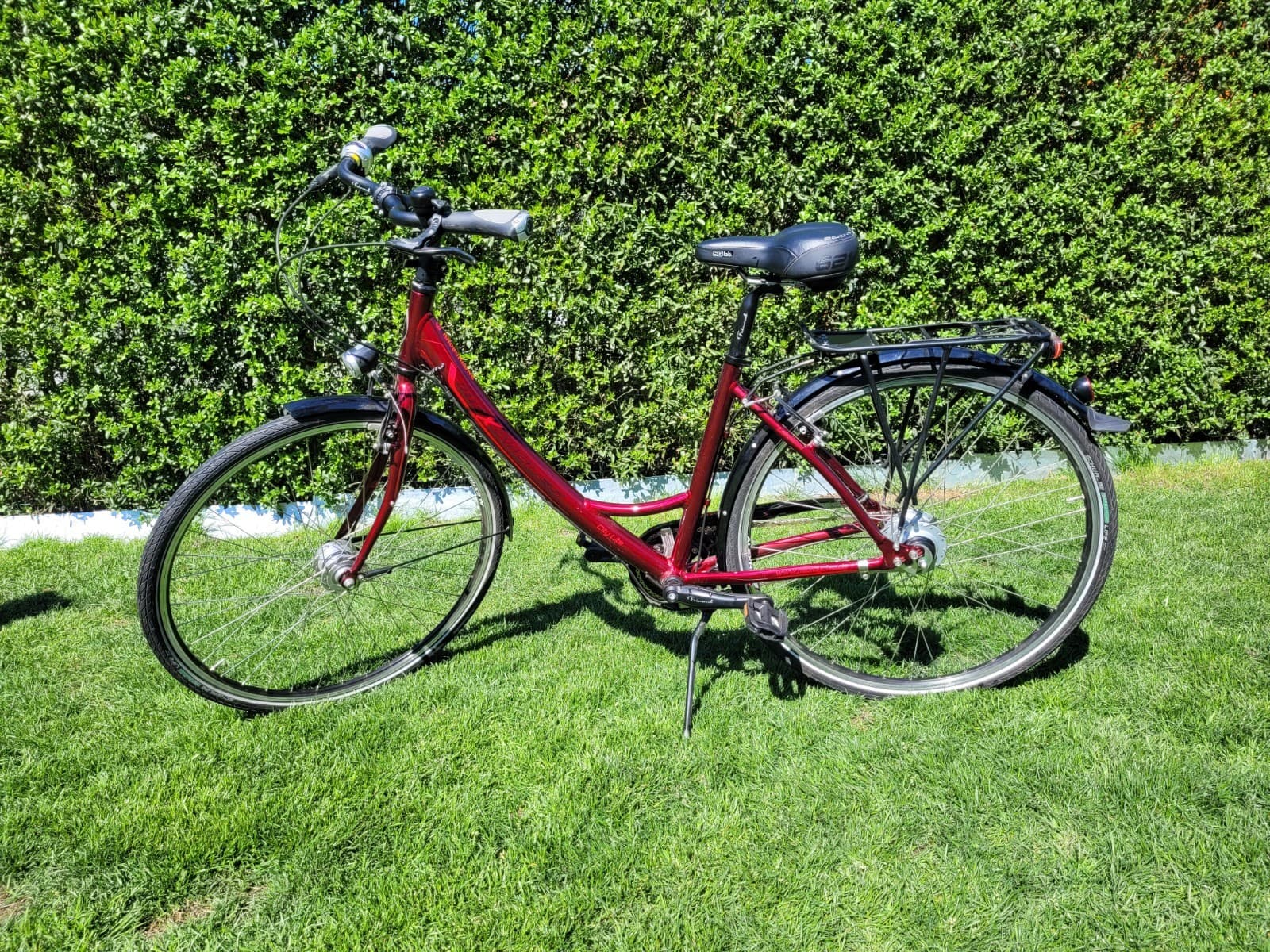 Damen City-Fahrrad  28 Zoll Rot