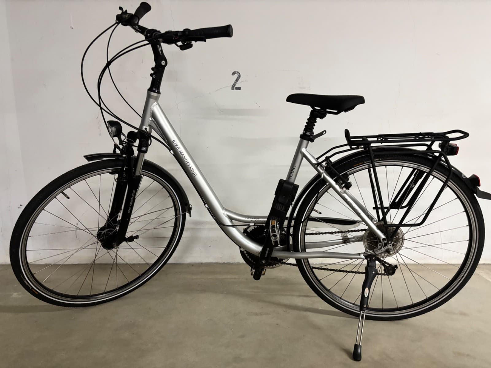 Damen- und Herren-Fahrrad City Bikes neuwertig