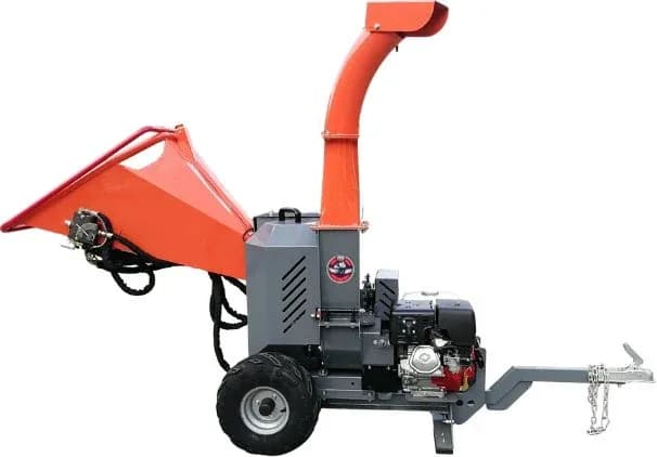 Holzhäcksler mit Benzinmotor Loma MADC 1260 SF Hochauswurf - auf Fahrgestell mit Kupplung