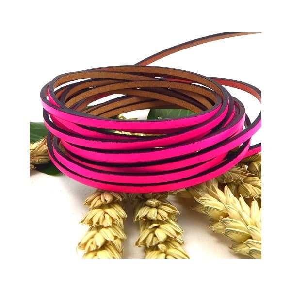 Cuir plat 3mm rose fluo