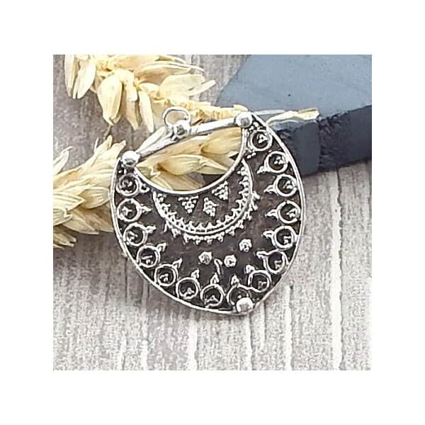 Pendentif fin ciselé ethnique argent