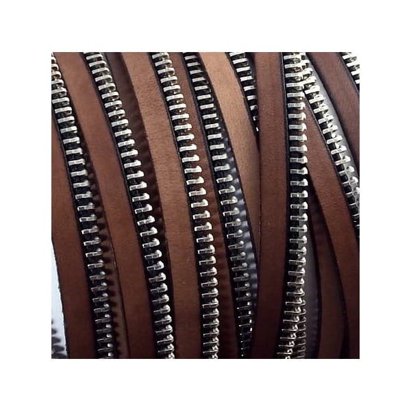 Cuir plat marron vintage avec zip