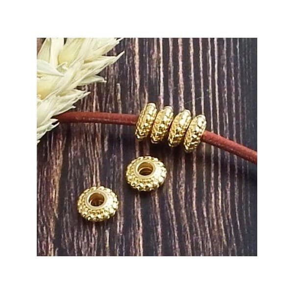 4 perles rondes ciselées flashe or pour cuir 2 mm