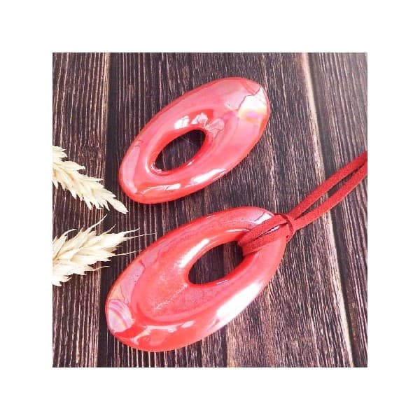 Grand pendentif ovale ceramique rouge 65x35mm