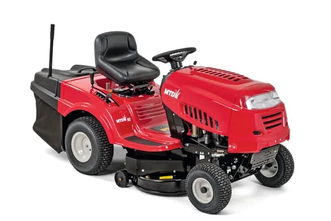 MTD 92 Selbstfahrender Traktor mit integrierter Grasfangbox