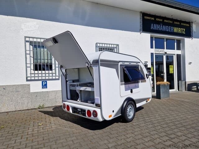 Autoanhänger trailershop Mini Tommy Schlaf-/Küche 750 kg gebremst