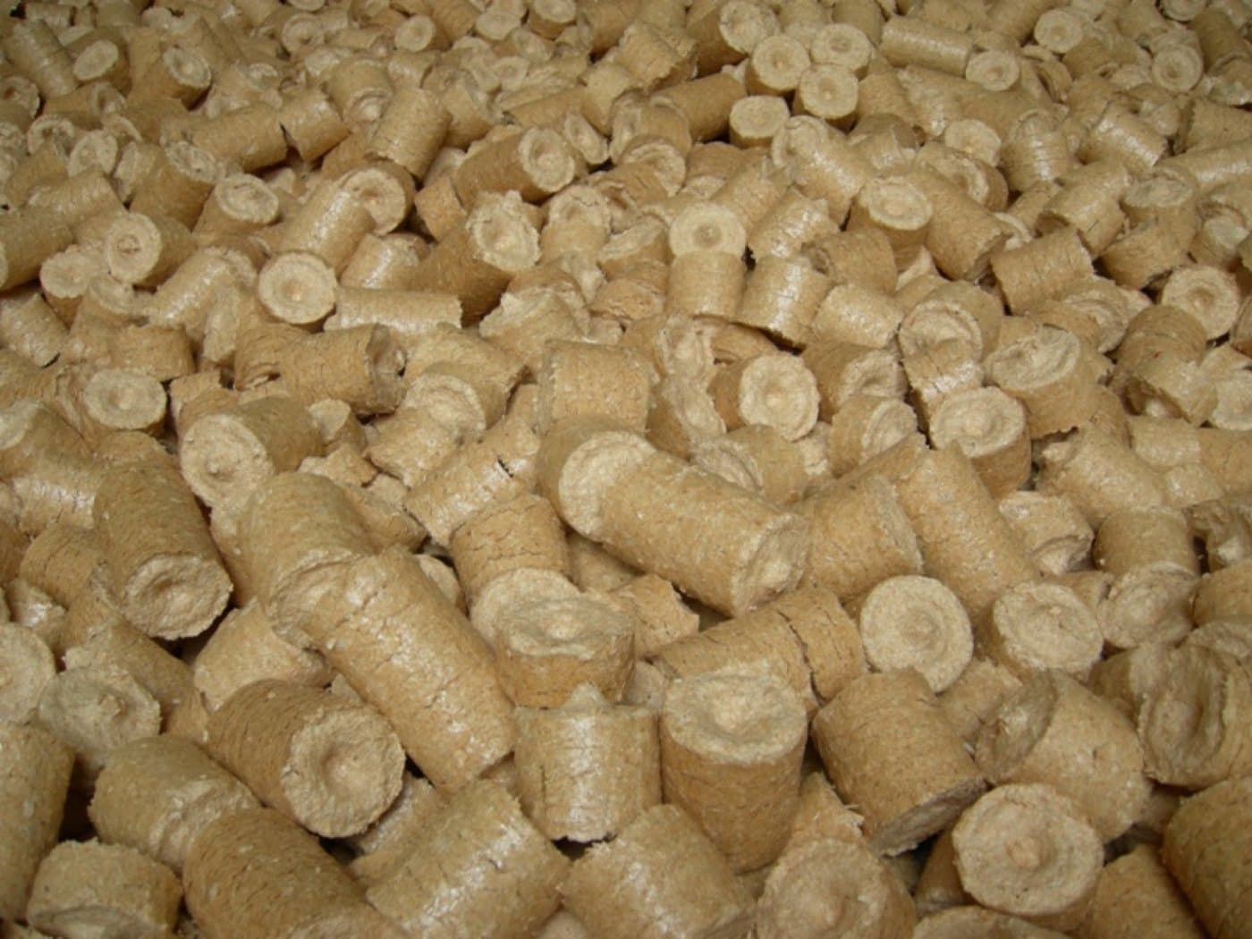 Bricchetti tondi di faggio ø 9 cm · bancale 960 kg