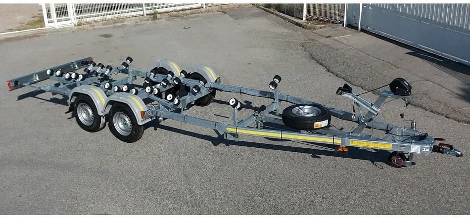 Remorque Porte Bateau Double essieu avec Frein PTC 2500 kg, avec Livraison à Domicile par Transporteur privé. Uniquement France METROPOLITAINE