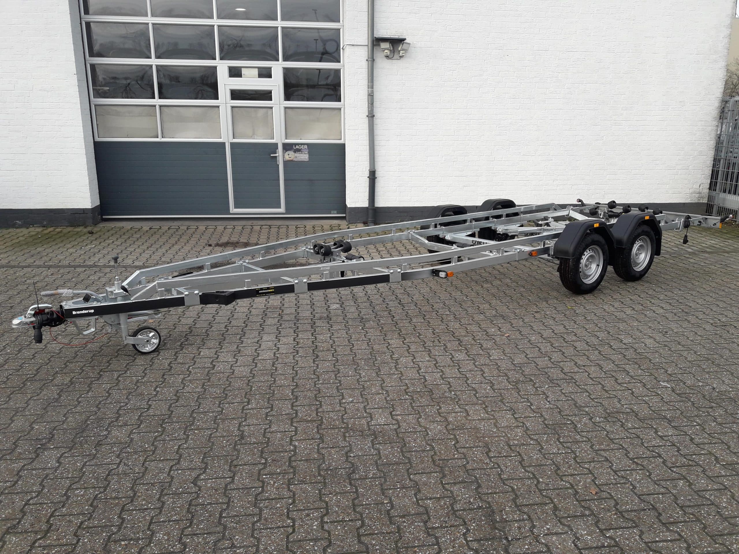 Brenderup Bootstrailer Premium 242500 TB SR 2500 Superrollen Winde 2500kg 312269 Modell 2025