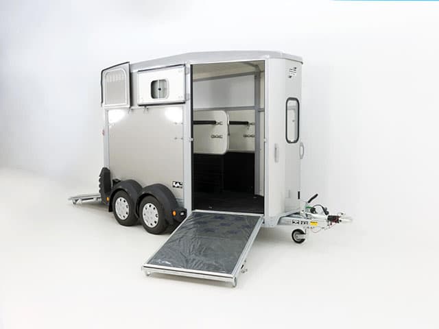Ifor Williams Pferdeanhänger HB506|Frontausstieg|Klappenkombi|silber - Neu