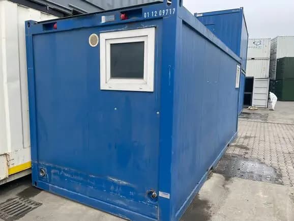 Gebrauchter 20-Fuß-Duschcontainer, flexibel einsetzbar, 33 m³, aus Hamburg, sofort verfügbar, zur individuellen Anpassung