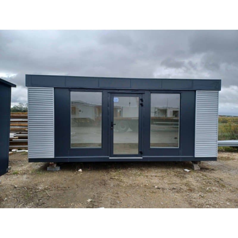 Verkaufscontainer 3×6 m Open Space, 100 mm EPS-Dämmung, Tageslicht, 230 V-Anschluss