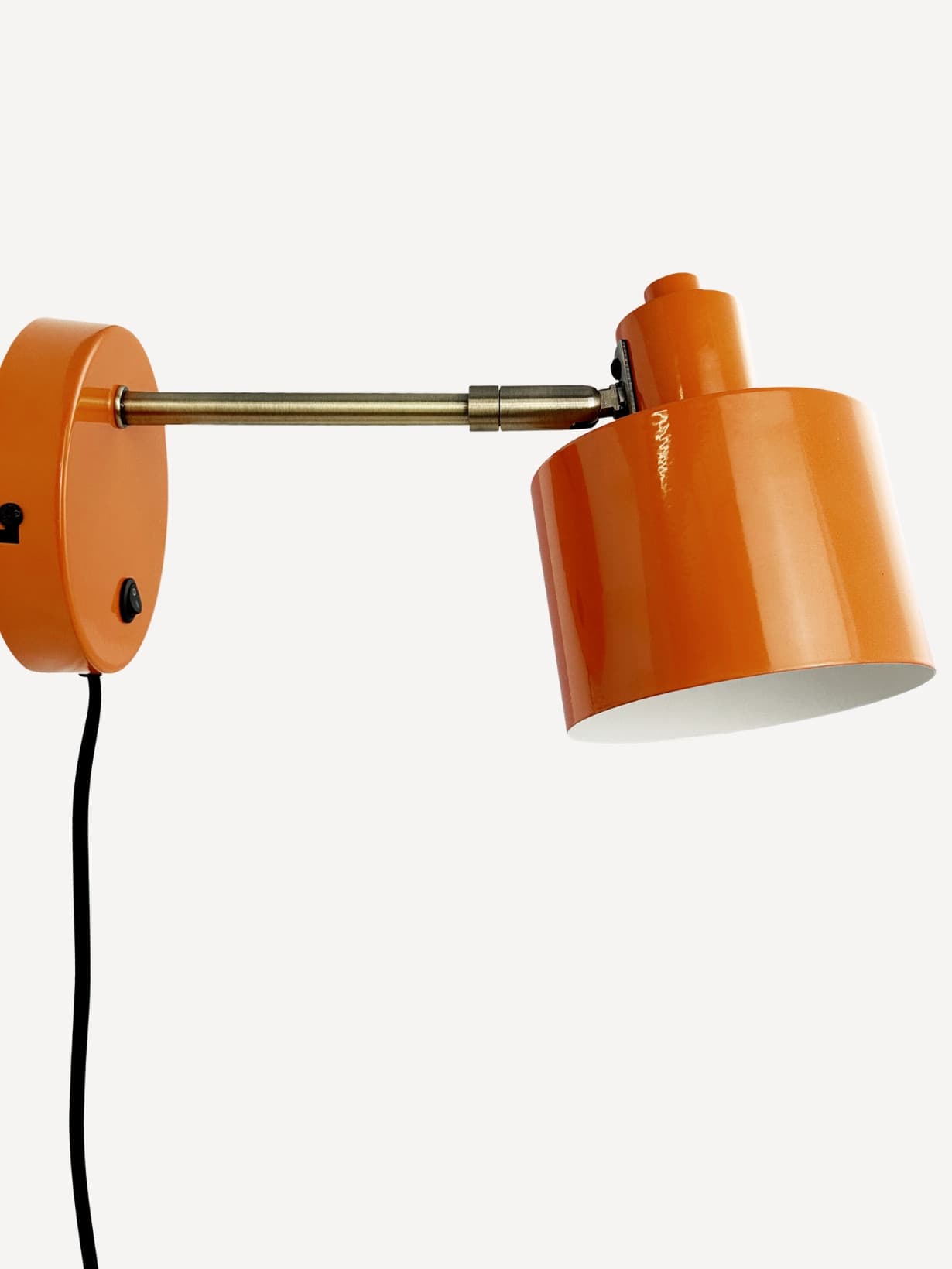 Lampe murale en métal, Ocean Orange  - DYBERG 