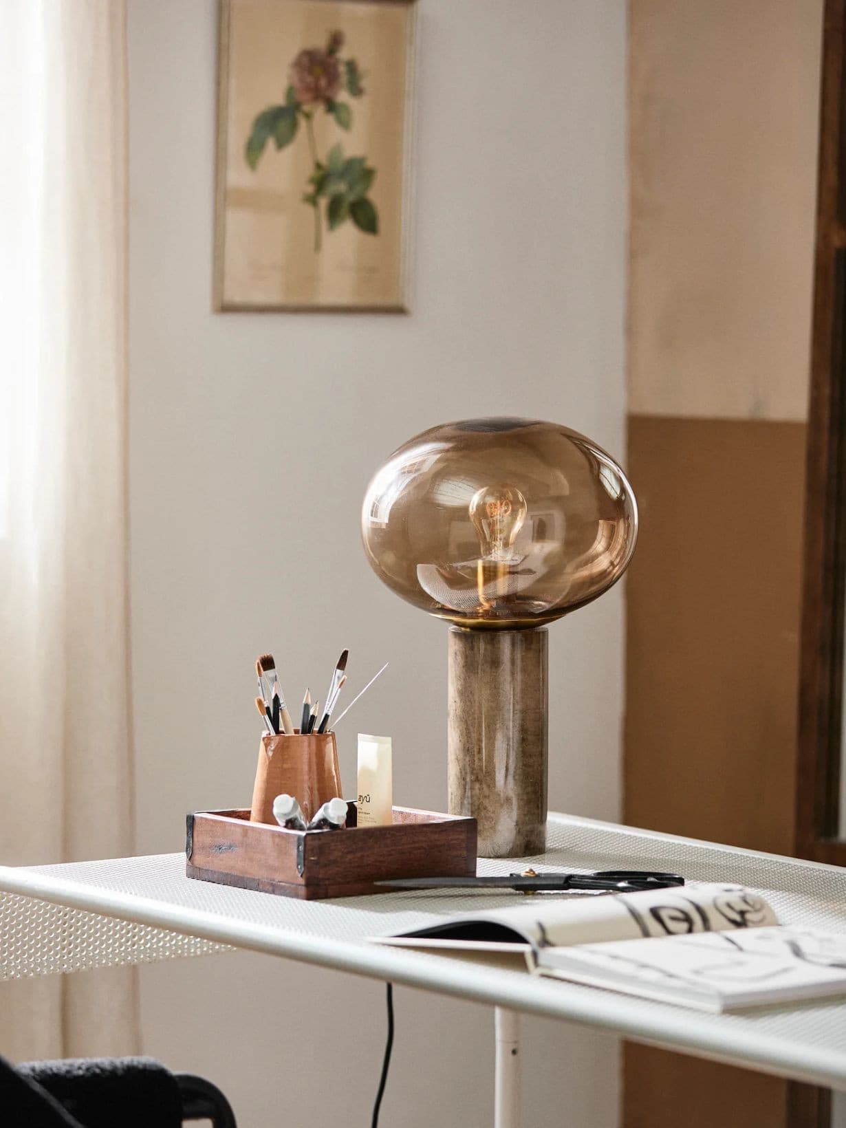 Lampe en marbre et verre fumé, Bes   - NORDAL 