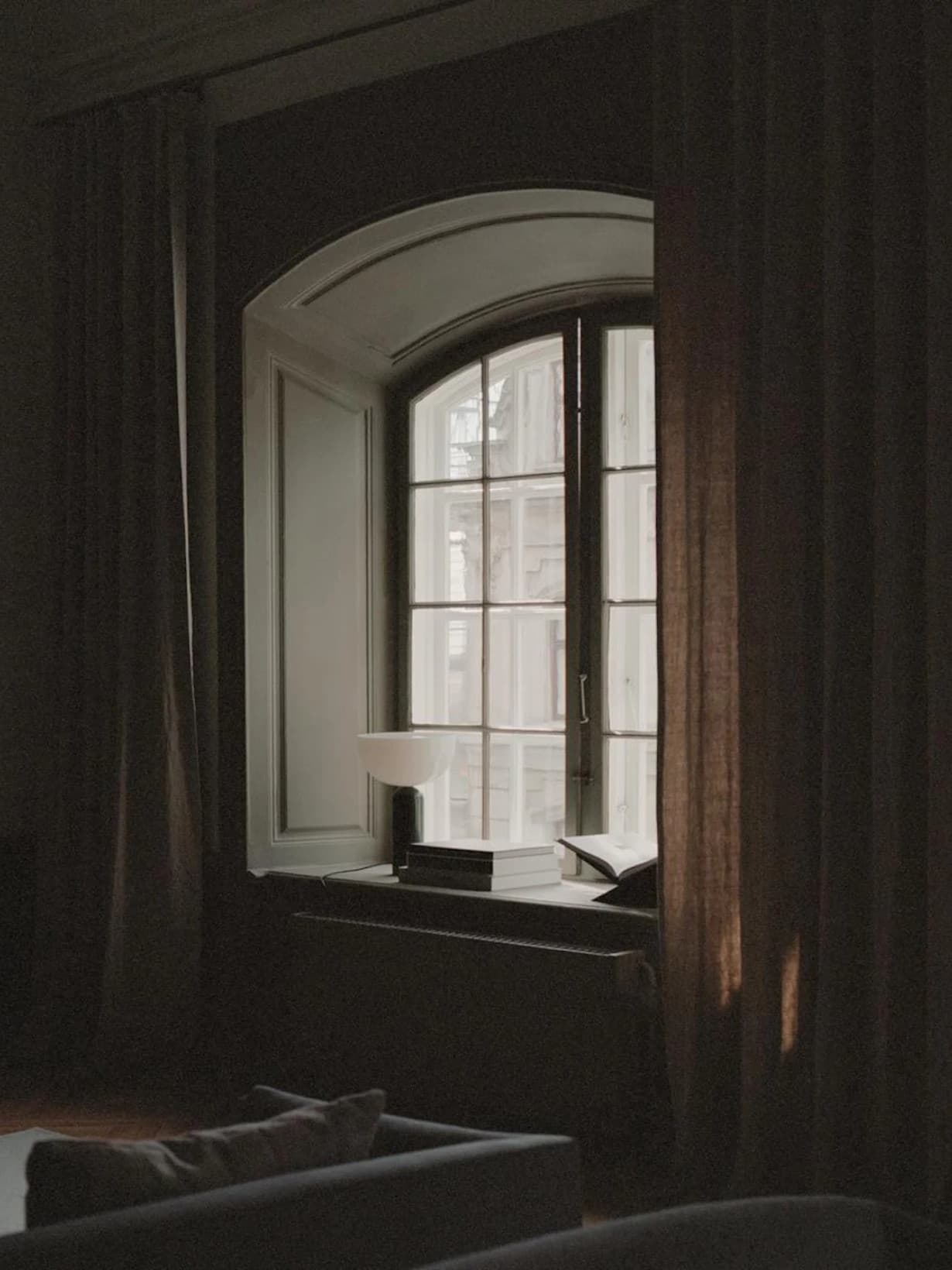 Lampe de table en marbre Small, Kizu Rosso Levanto Marble  - New Works 