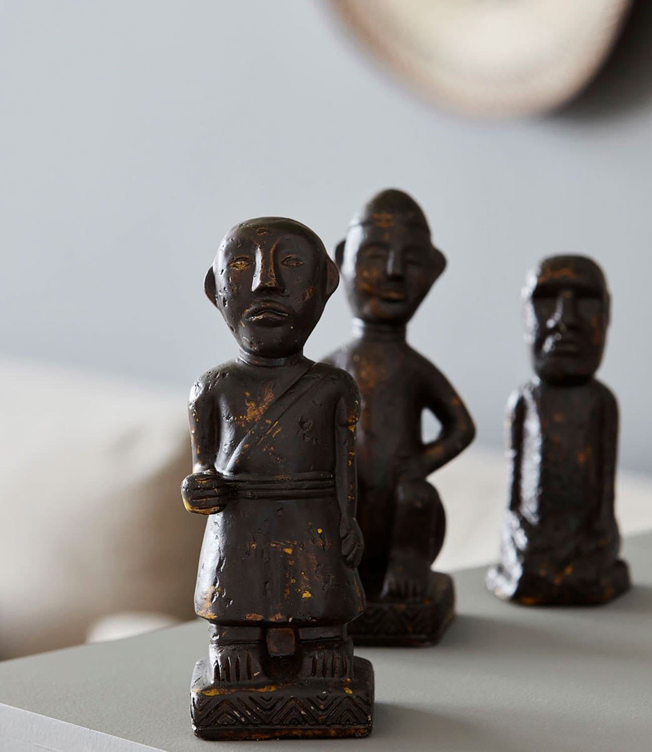 Petite statuette en ciment, Loum   - HOUSE DOCTOR 