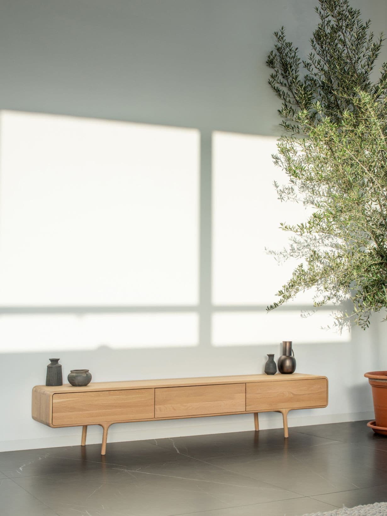 Meuble TV en chêne massif, Faon   - Gazzda 