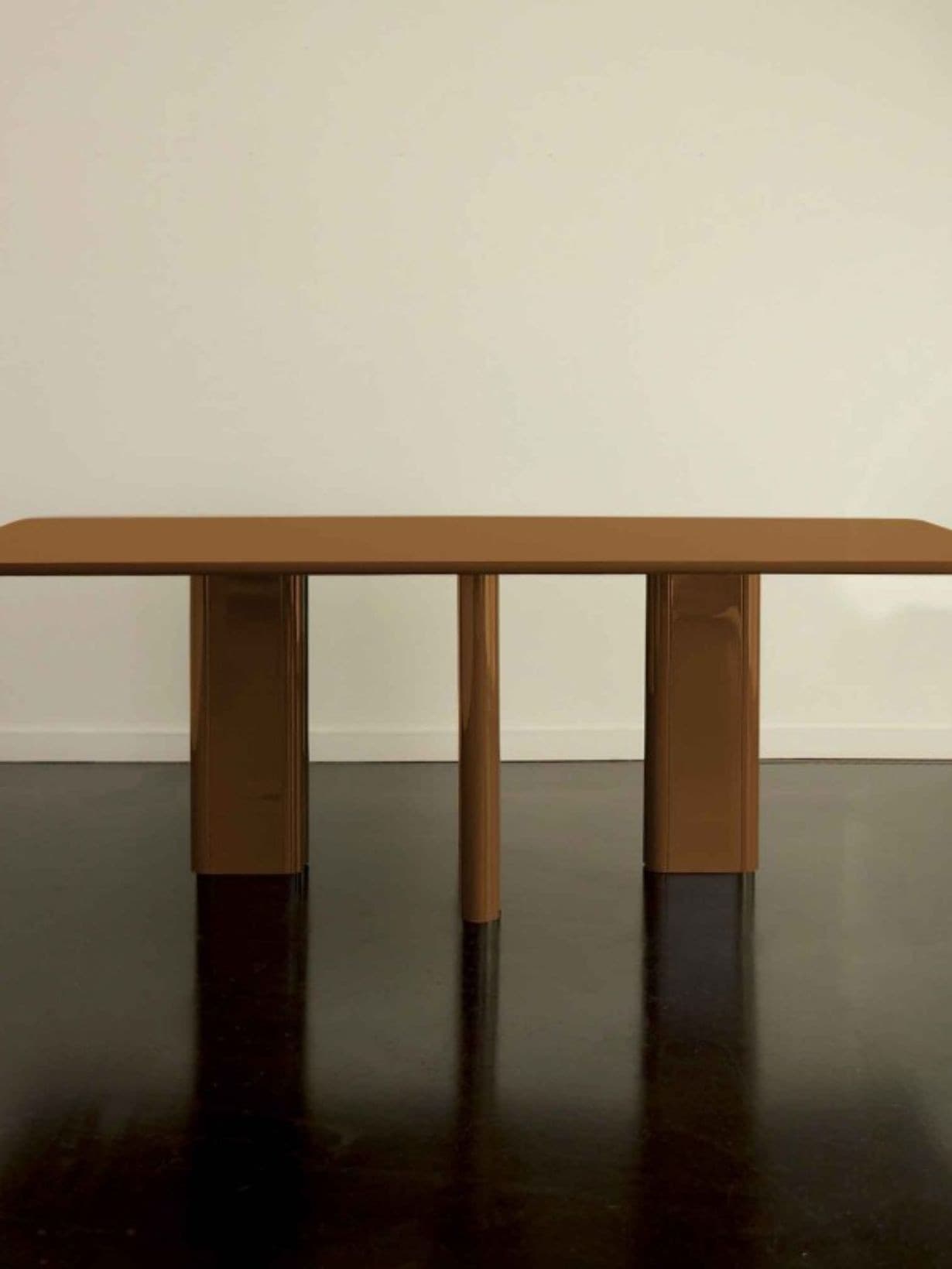 Table à manger rectangulaire frêne laquée, Joe Caramel 240 cm - Gabrielle Paris 