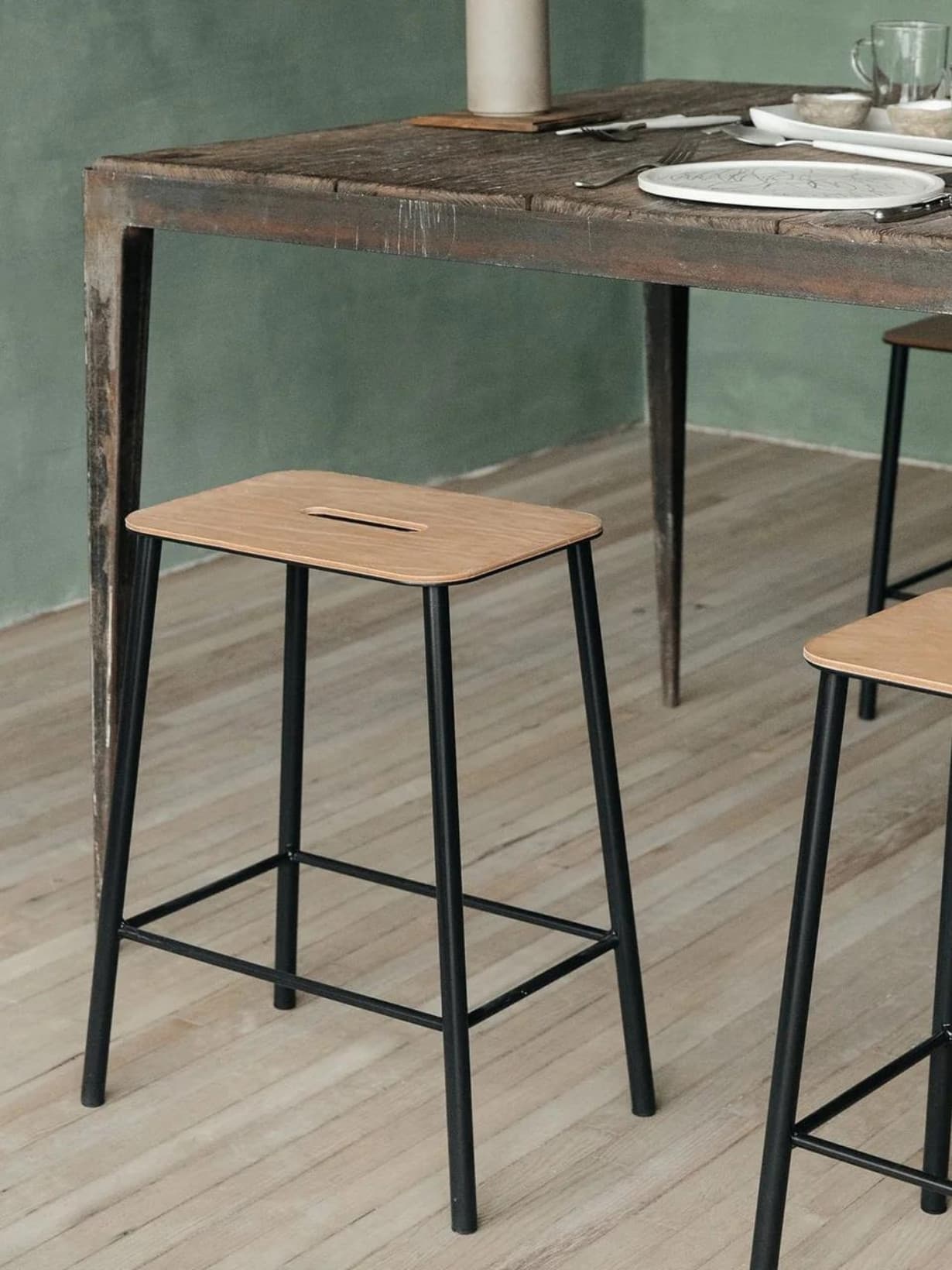 Tabouret, Adam Noir / Cuir naturel H50 - Frama 