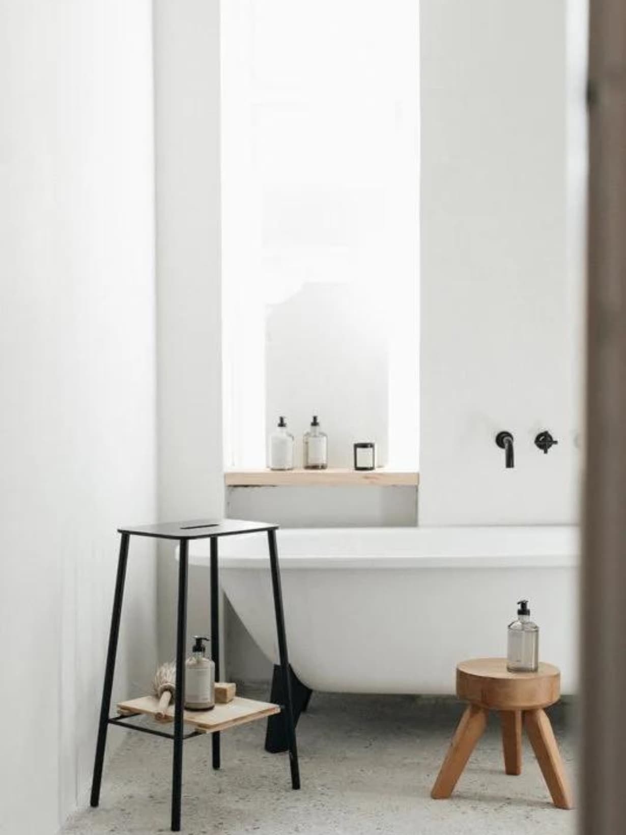 Tabouret, Adam Noir / Cuir anthracite  H76 - Frama 